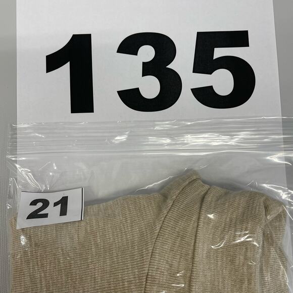 Abercrombie & Fitch Women's Sweater Size XS Long Sleeve Pull Over Cream - Picture 10 of 10